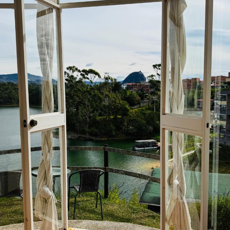 La Madriguera Hotel Guatapé Con Embalse - Suite con vistas al lago - 4