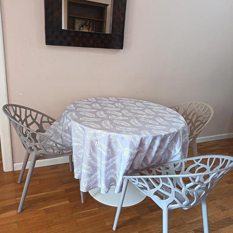 Budva Montenegro Apartments - Apartment mit 2 Schlafzimmern mit Balkon und Terrasse - 32