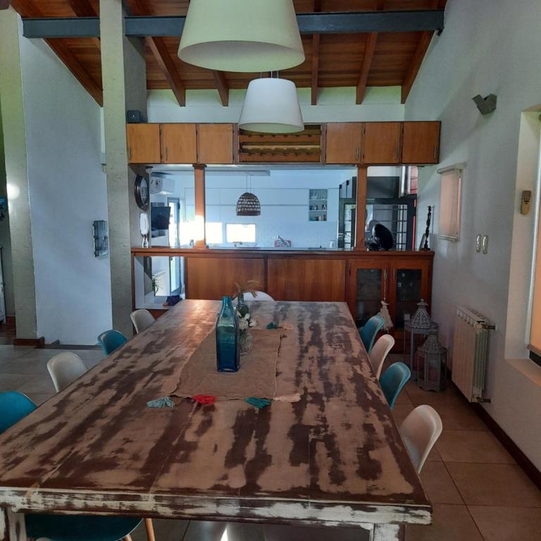 Casa El Cerezo con gran parque y pileta - Casa de 3 dormitorios - 6