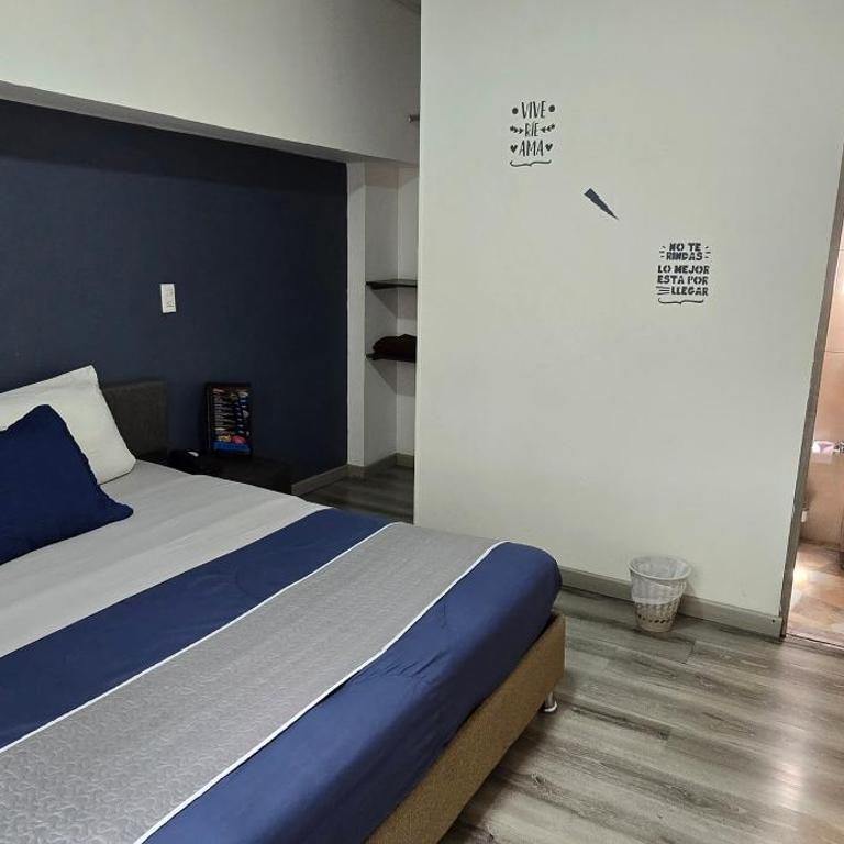 Space Blue Bogota - Single Room - 12
