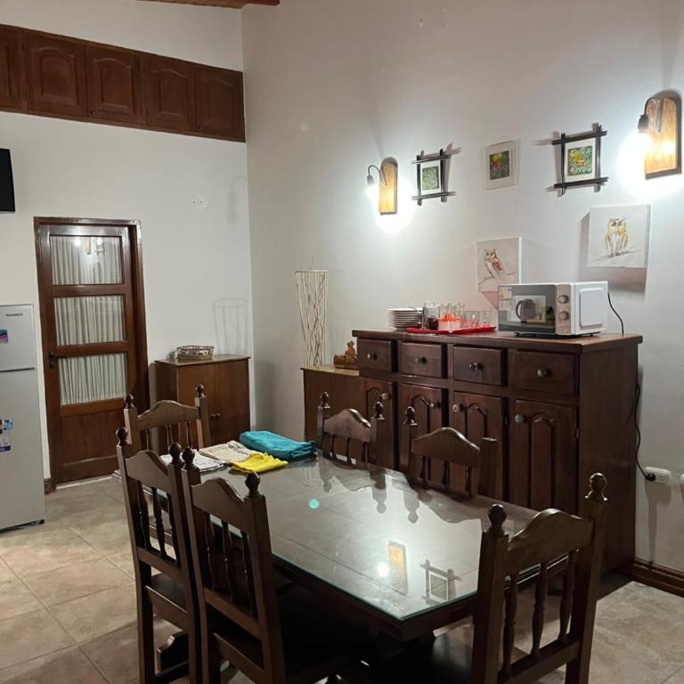 Casa Centro Planta Alta Estadio Fórum Terminal Peatonales A Minutos del Nodo Tecnológico hasta 8 huéspedes - Apartamento - 4