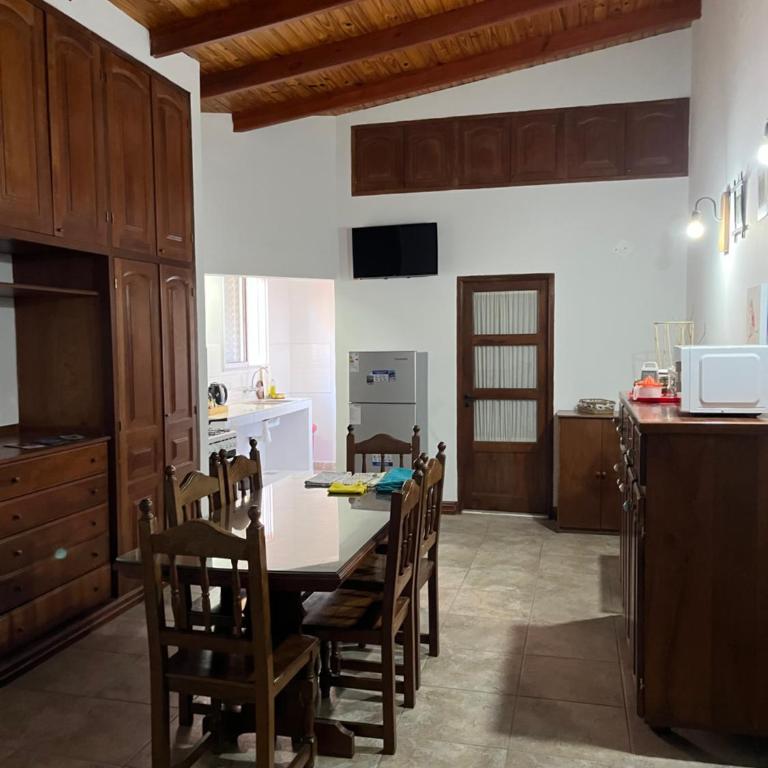 Casa Centro Planta Alta Estadio Fórum Terminal Peatonales A Minutos del Nodo Tecnológico hasta 8 huéspedes - Apartamento - 2