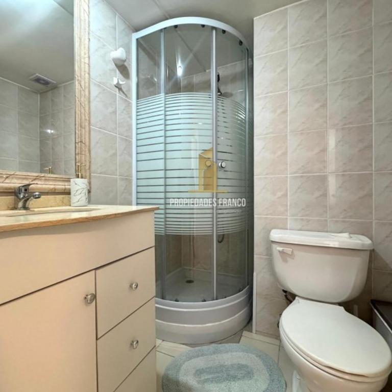 Arriendo Hermoso departamento con vista al Mar, entretenciones, sala de pool y piscina - Apartamento de 3 dormitorios - 8