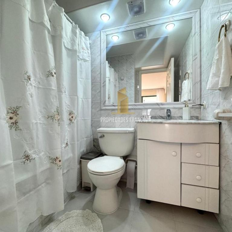 Arriendo Hermoso departamento con vista al Mar, entretenciones, sala de pool y piscina - Apartamento de 3 dormitorios - 10