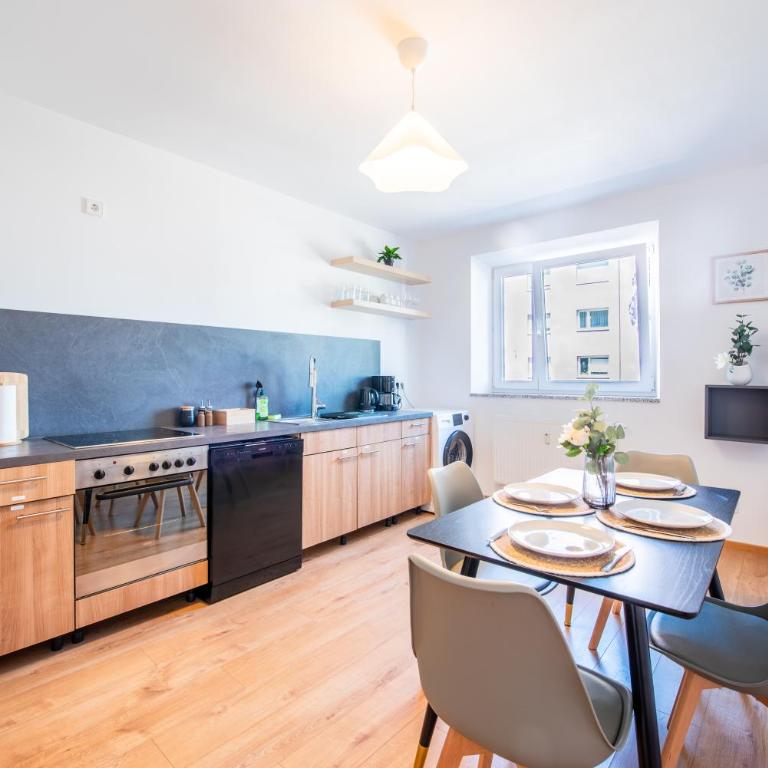 Stilvolle Wohnung mit Balkon- Wenige Gehminuten von der Altstadt - Apartment mit 2 Schlafzimmern - 6