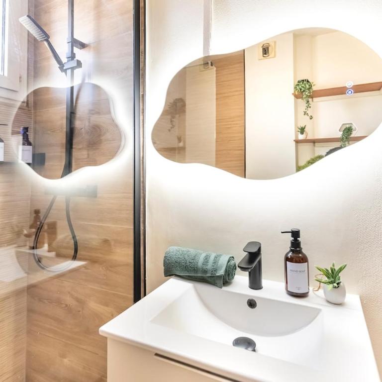 La Botanique Angevine-Design & Cozy-Private Parking - Two-Bedroom Apartment - 9