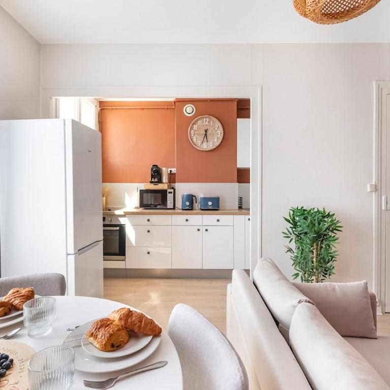 La Botanique Angevine-Design & Cozy-Private Parking - Two-Bedroom Apartment - 29
