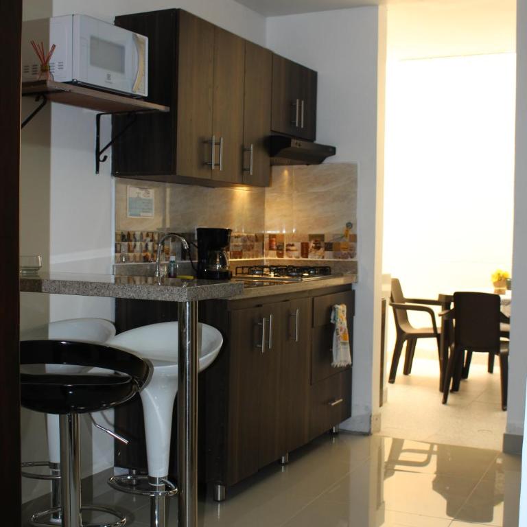 CASA ESTADIO MEDELLIN Apartamentos para Familias y Delegaciones Deportivas, a pocos minutos caminando del Estadio Atanasio Girardot - Laureles-Estadio - Apartment - 7