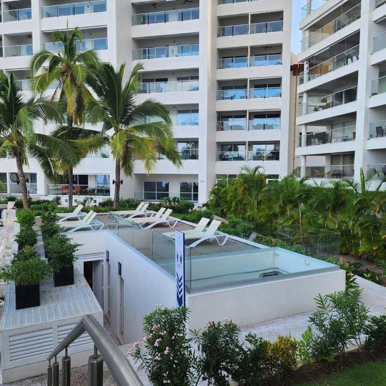 Amazing Sunsets Are Just The Beginning 3 bed 4 bath Luxury 24th Floor Oceanfront Condo - Apartamento con vistas al mar - 79