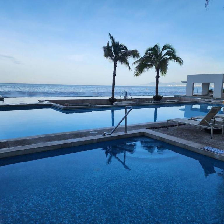 Amazing Sunsets Are Just The Beginning 3 bed 4 bath Luxury 24th Floor Oceanfront Condo - Apartamento con vistas al mar - 85
