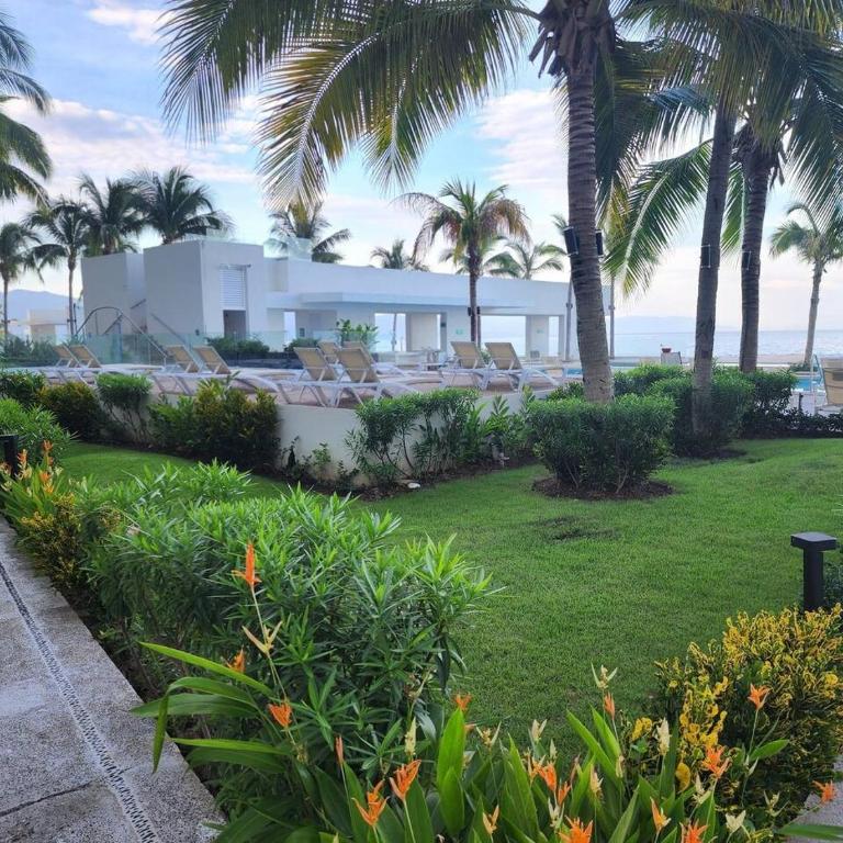 Amazing Sunsets Are Just The Beginning 3 bed 4 bath Luxury 24th Floor Oceanfront Condo - Apartamento con vistas al mar - 97