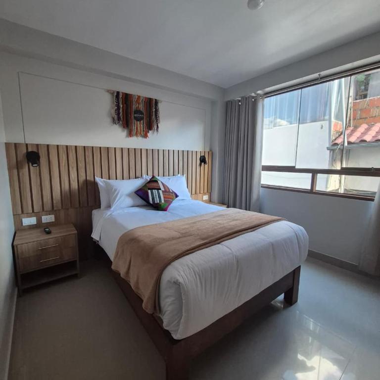 Hotel Adolfo's - Superior Queen Room - 4