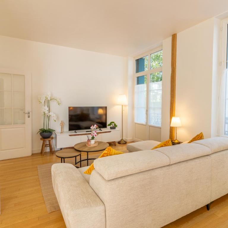 La Grande Maison de Preize Spacieux duplex à deux pas du Bouchon et du vieux Troyes, 2 parkings privés - Appartement - 15