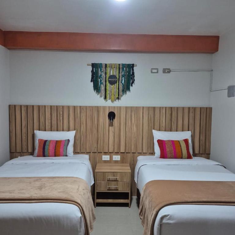 Hotel Adolfo's - Standard Twin Room - 1