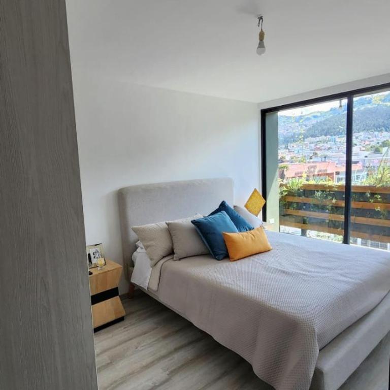 Suite 2 cuadras Universidad Central - Apartamento de 1 dormitorio - 25