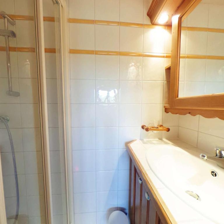 Les Saisies: Appartement avec Balcon et Piscine pour 4 Personnes - Apartment mit 2 Schlafzimmern - 9