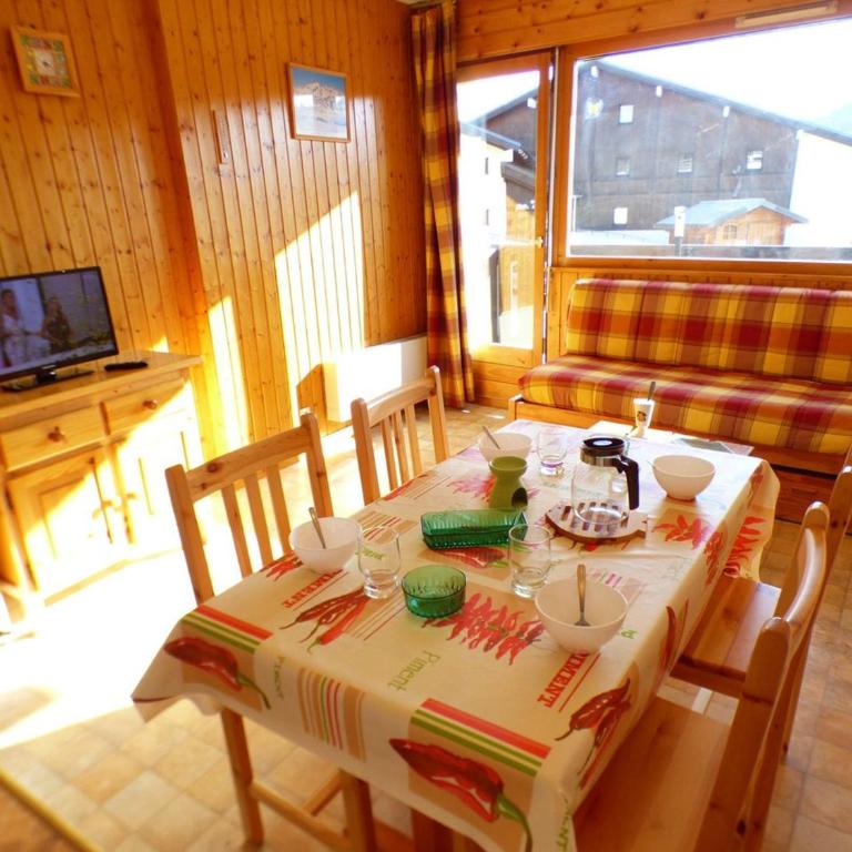 Studio alcove sud, animaux acceptés, Les Saisies - One-Bedroom Apartment - 1