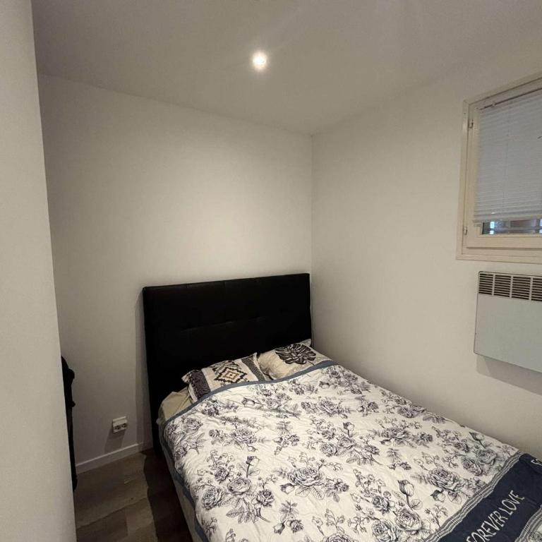 Appartement fonctionnel avec terrasse - 4 pers. - FR-1-845-52 - Apartment - 5