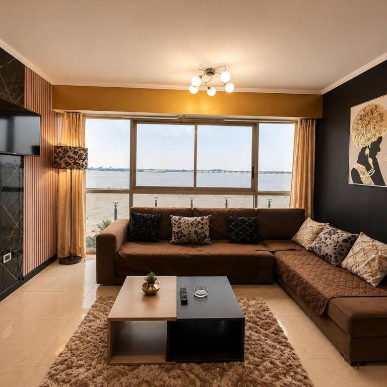 Depa 2 habitaciones con vista al rio cerca a malecon - Two-Bedroom Apartment with River View - 7