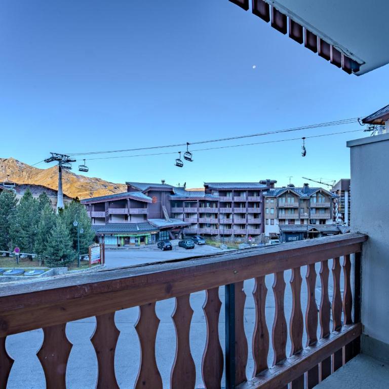Slopeside Apt w Balcony & Views - Appartamento - 7