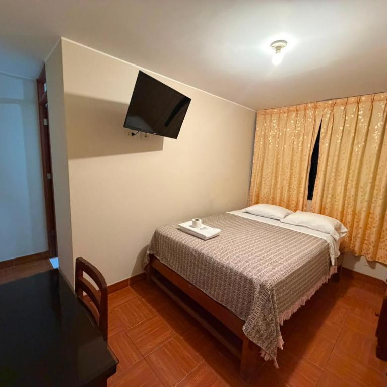 Hospedaje Las Casuarinas - Double Room with Private Bathroom - 1