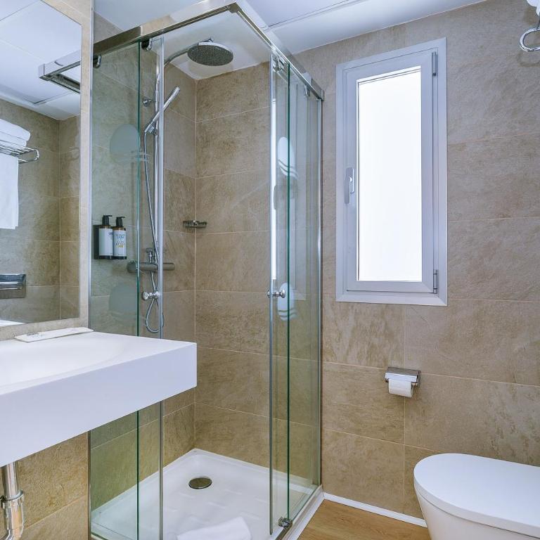 SOL by Meliá Torremolinos - Don Pedro - Suite Junior Familiar (2 adultos + 2 niños) - 7