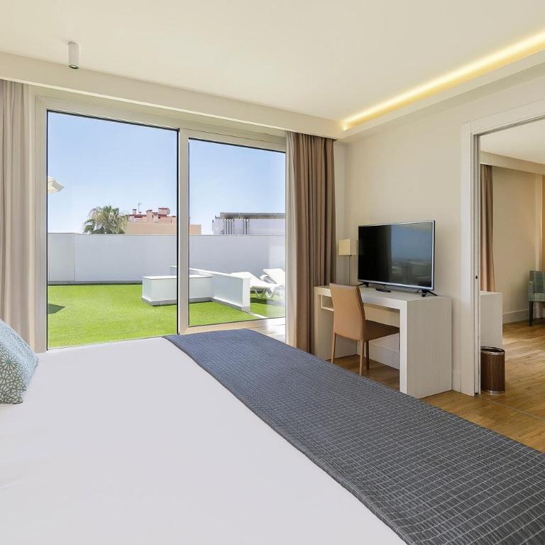 SOL by Meliá Torremolinos - Don Pedro - Suite Sol con vistas al mar - 1