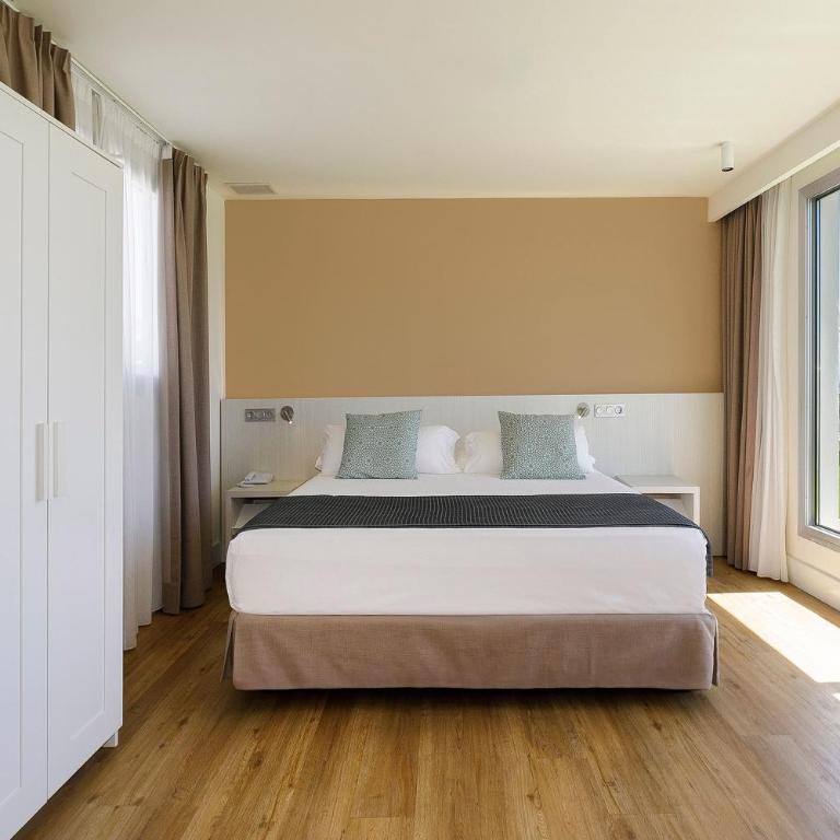 SOL by Meliá Torremolinos - Don Pedro - Suite Sol con vistas al mar - 3
