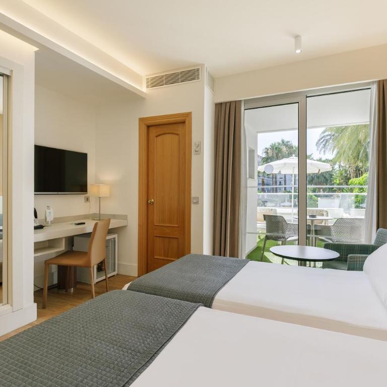SOL by Meliá Torremolinos - Don Pedro - Habitación Superior con zona solárium - 2