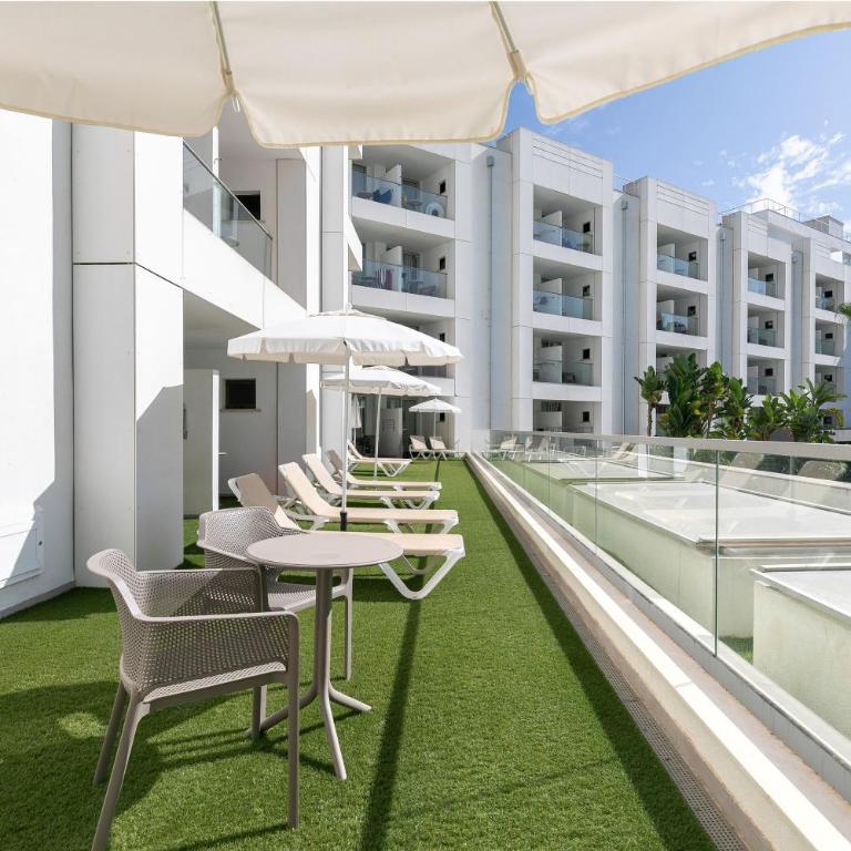 SOL by Meliá Torremolinos - Don Pedro - Habitación Superior con zona solárium - 3