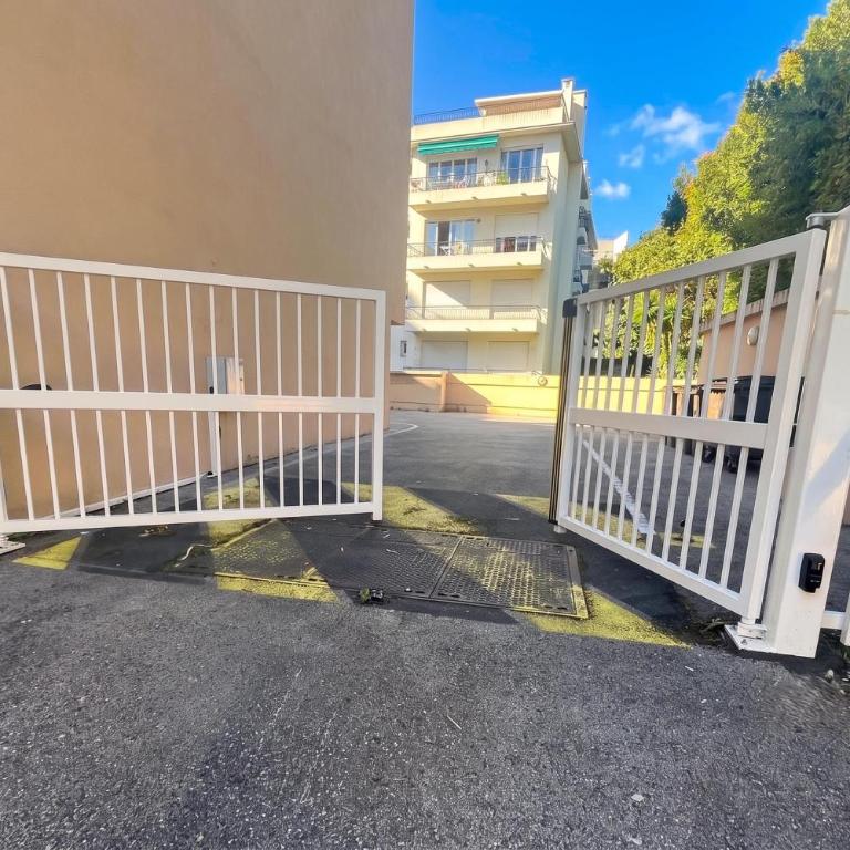 Porte De France - Apartment with Terrace - Happy Rentals - Apartment mit Terrasse - 22