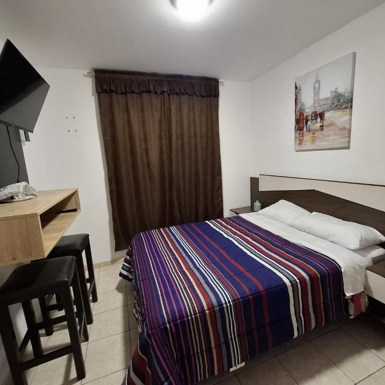 Wayki House Hostal - Standard Queen Room - 1