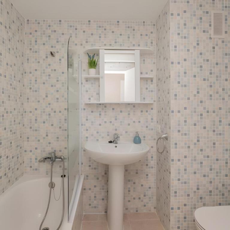 Espacioso apartamento con terraza - Apartamento Deluxe de 2 dormitorios con vistas al mar - 22