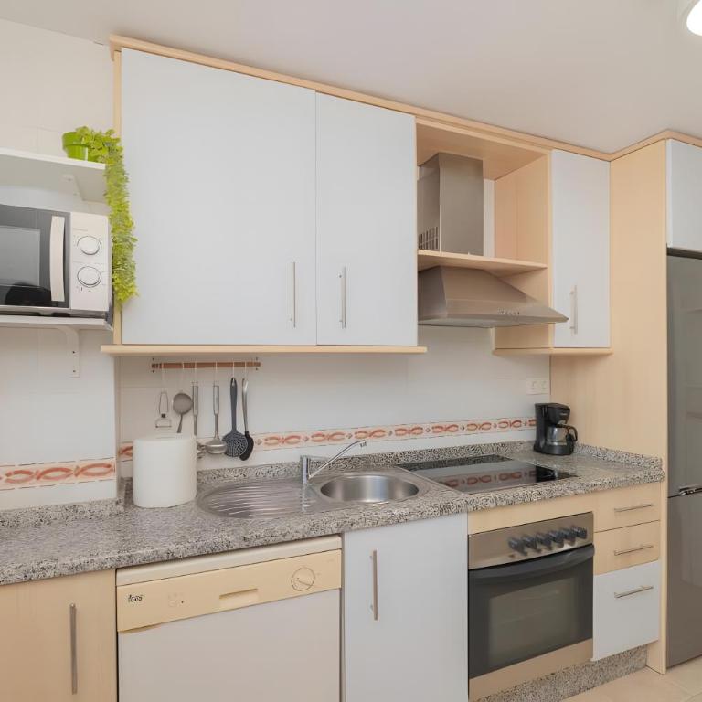 Espacioso apartamento con terraza - Apartamento Deluxe de 2 dormitorios con vistas al mar - 13