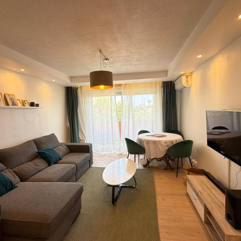 Appart climatisé avec balcon proche centre & plages - Appartement - 11