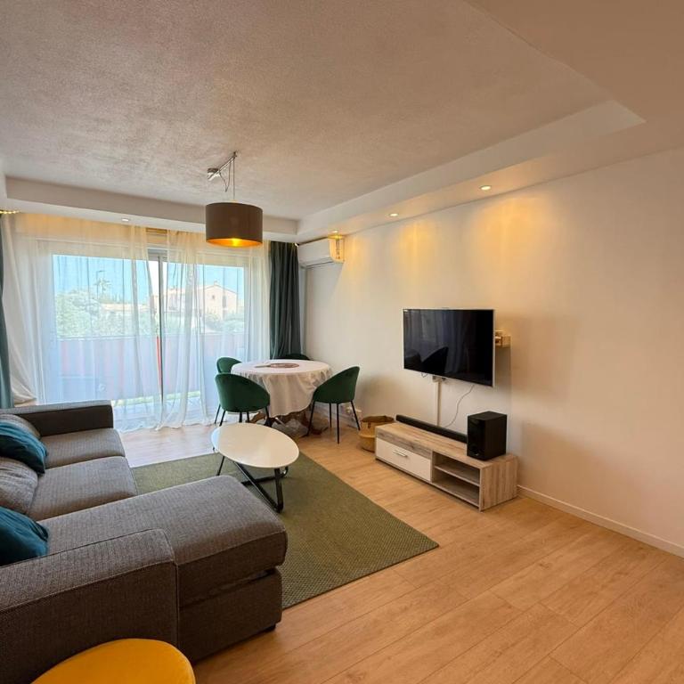 Appart climatisé avec balcon proche centre & plages - Appartement - 16