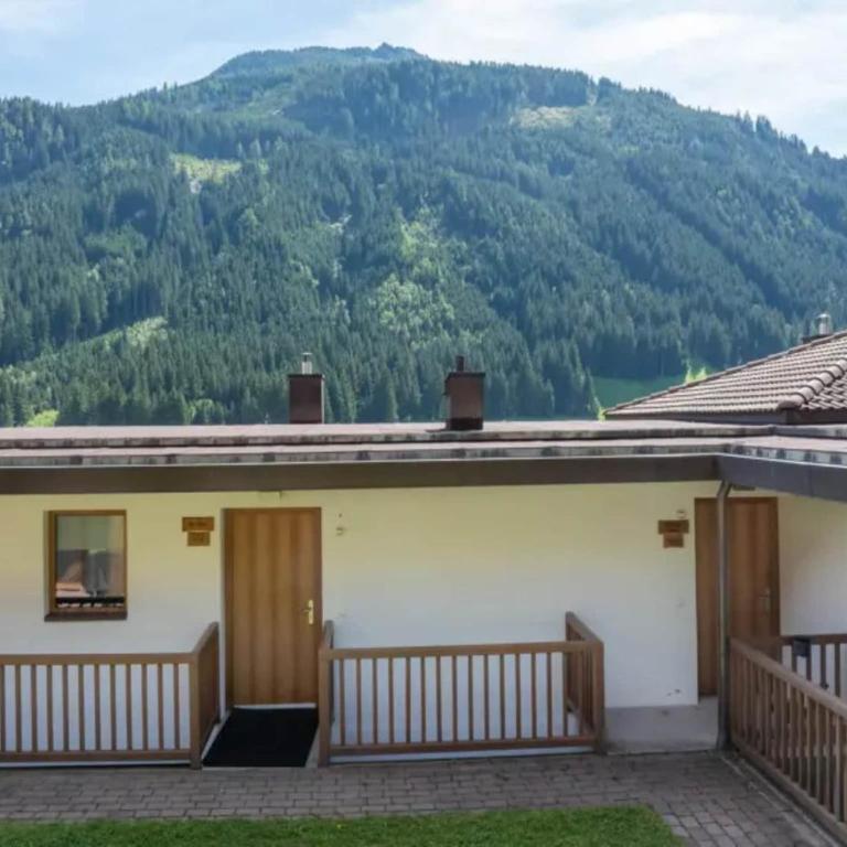 Schoneben Mountain Holiday Home - Maison de Vacances 3 Chambres - 7