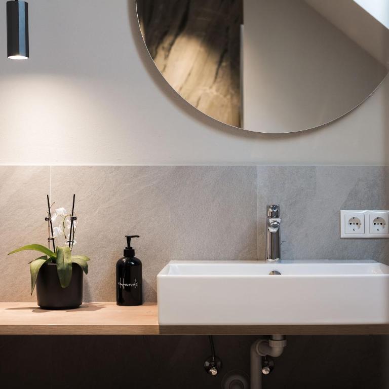 Riolina Suite Dolomites - Appartamento con 1 Camera da Letto, Balcone e Vista Montagna - 6