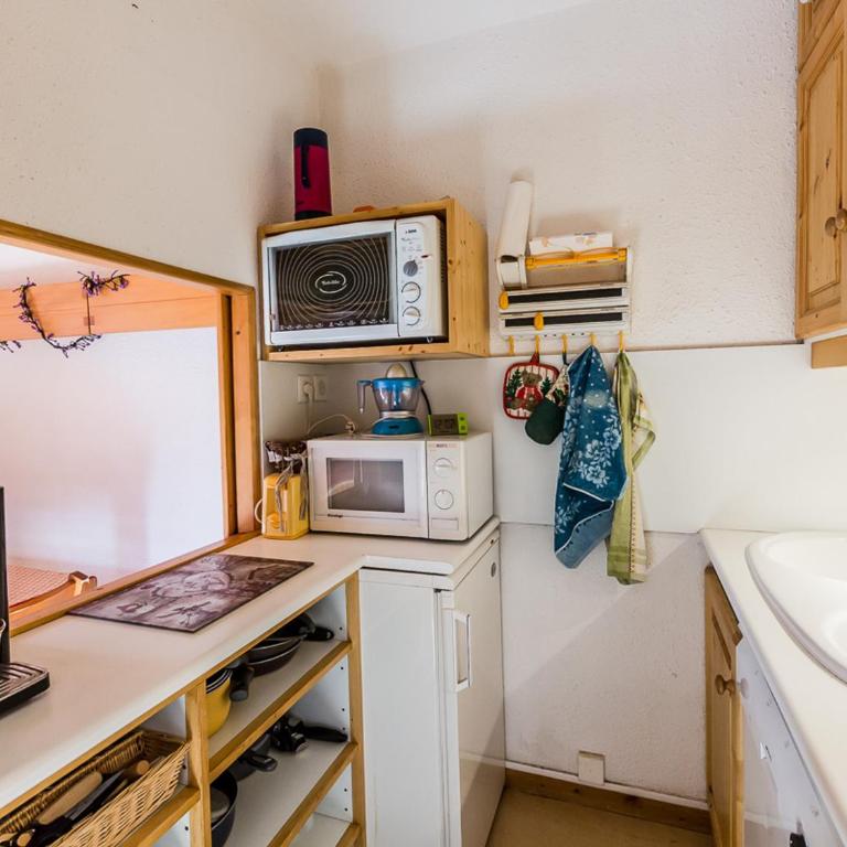 Charmant T2 Montchavin La Plagne, 36m², balcon sud, proche pistes et commerces, parking gratuit - FR-1-329-83 - Apartment - 6