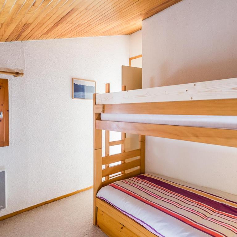 Charmant T2 Montchavin La Plagne, 36m², balcon sud, proche pistes et commerces, parking gratuit - FR-1-329-83 - Apartment - 9