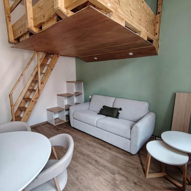 Joli appartement "Pause bien méritée" entièrement rénové, secteur plage, digue de Malo Dunkerque, capacité 2 ou famille 4, Mezzanine pour les enfants - Appartement 1 Chambre - 32