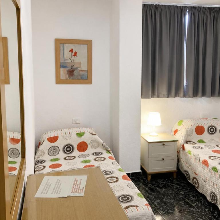Arona 2-Bed Apt Sleeps 5 with Pool & Parking - Appartement - 7