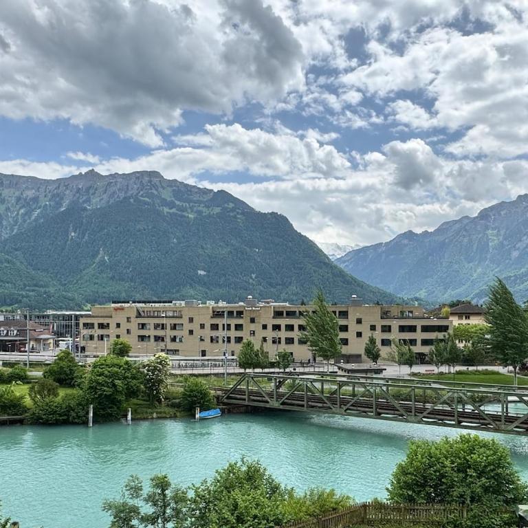River 3 -Kissed Retreat with Iconic Jungfraujoch View - Two-Bedroom Apartment - 3