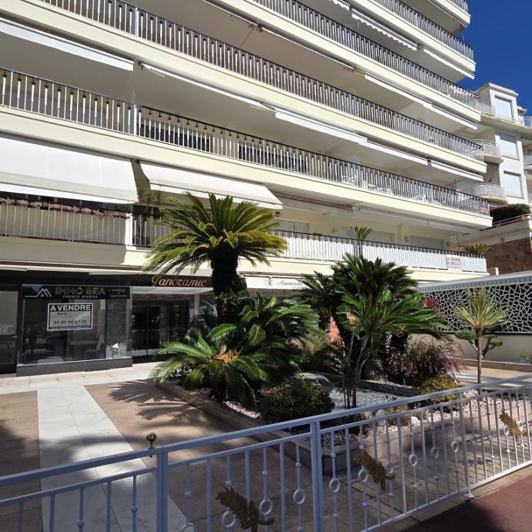 La Croisette Seafront - Terrace - 2BR Cannes - Appartement 2 Chambres - 17
