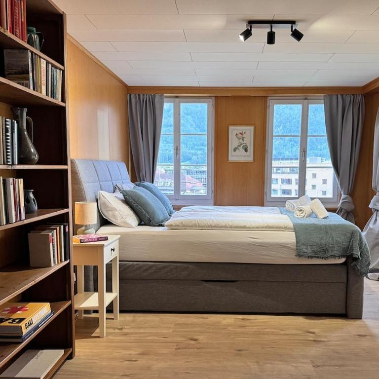River 3 -Kissed Retreat with Iconic Jungfraujoch View - Two-Bedroom Apartment - 4