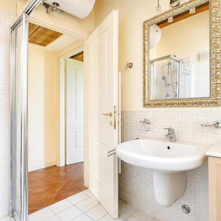 Apartment with 6 pools, tennis, games, and bar - Appartamento con 2 Camere da Letto - 16