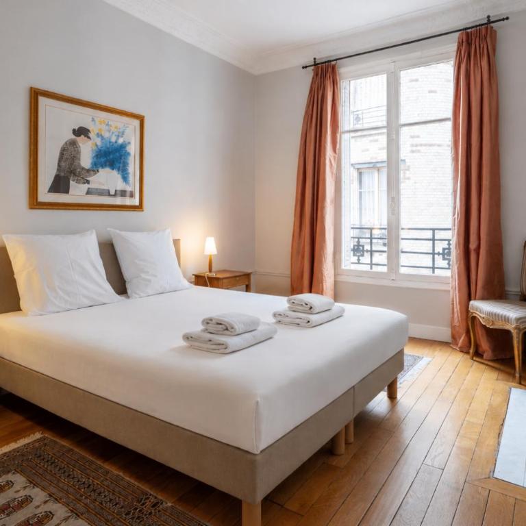 Charming 1BD with Elevator, walk to Arc de Triomphe - Appartement - 2