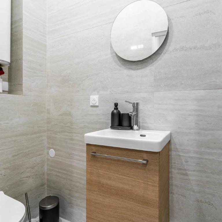 Air-conditioned & comfortable studio - Batignolles side - Studio - 3