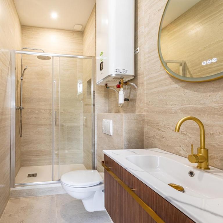 Stylish 1-Bedroom Apartment with Air Conditioning in Paris 17th - Apartment - 10