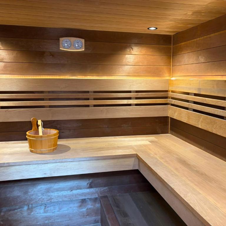 Villa 8 chambres piscine sauna jacuzzi, à 3mn des plages de Pampelonne - Villa avec Piscine Privée - 96